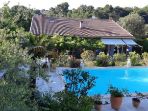 VILLA LA LICORNE Piscine privée, Jacuzzi, Massages, Tennis, Golf à 9km
